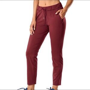 Lululemon Athletica On The Fly Pant in Burgandy